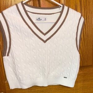Hollister White and Brown Knit Vest